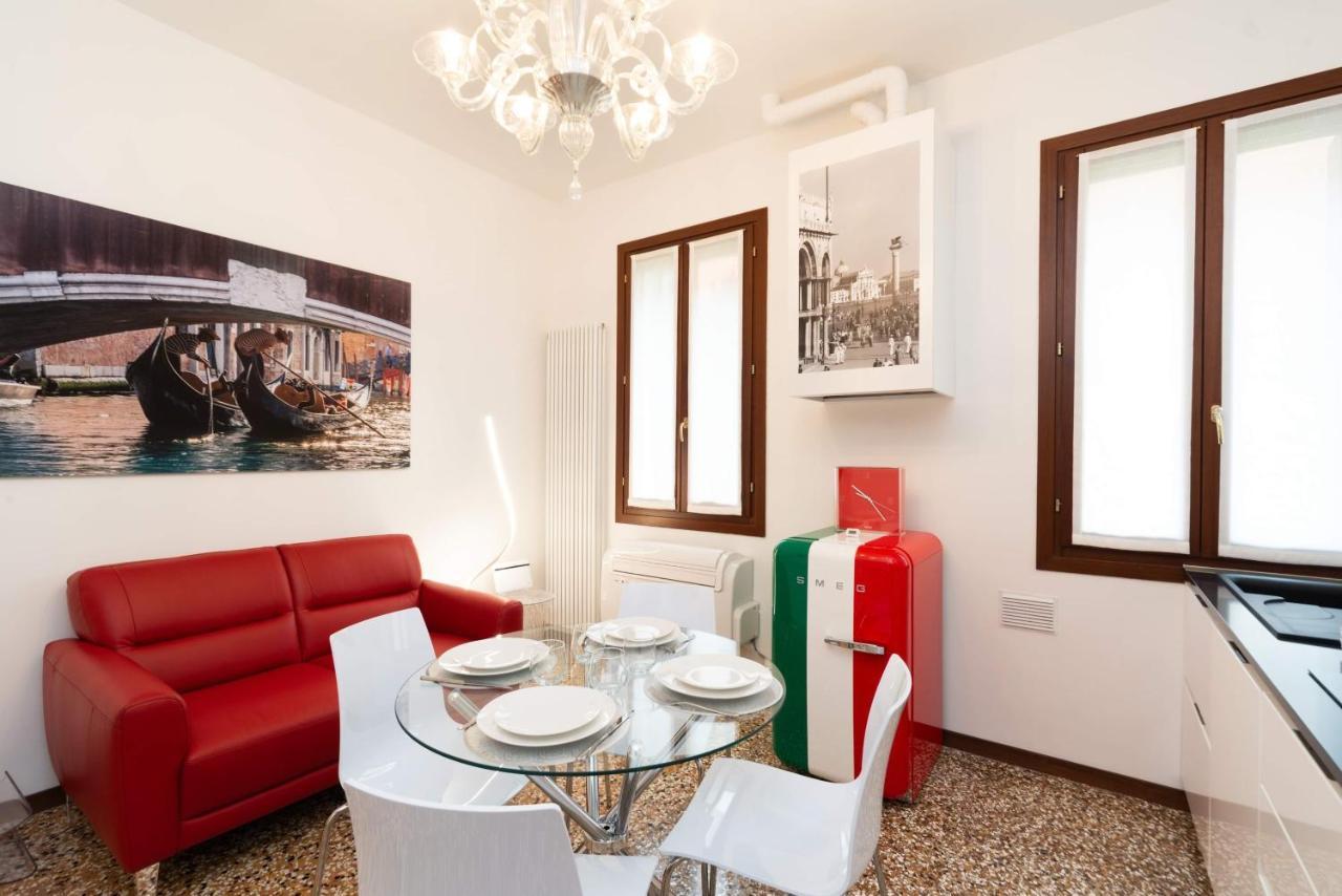 Just Urban Stays - Castello 5067 Boutique Apartment Veneza Exterior foto