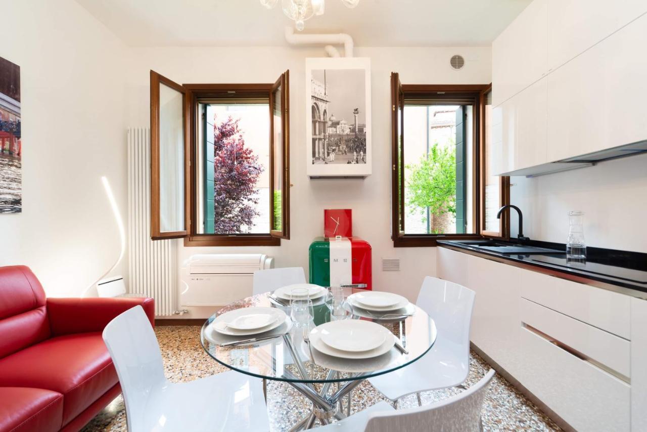 Just Urban Stays - Castello 5067 Boutique Apartment Veneza Exterior foto